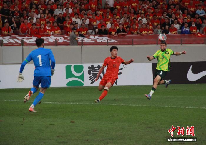 从西安启航的中国青年军与澳队同晋级亚足联U