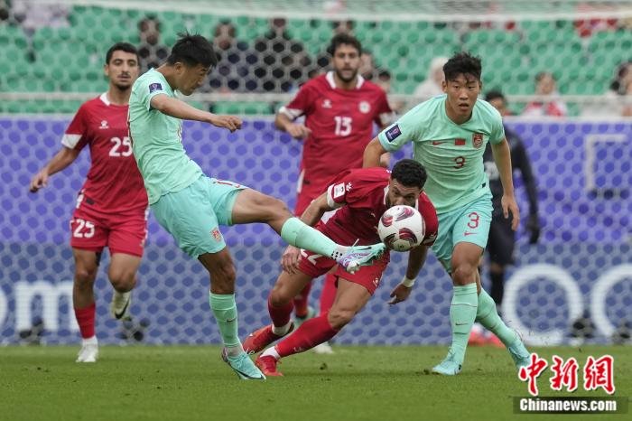 国足0-0战平黎巴嫩队 亚洲杯小组出线形势严峻
