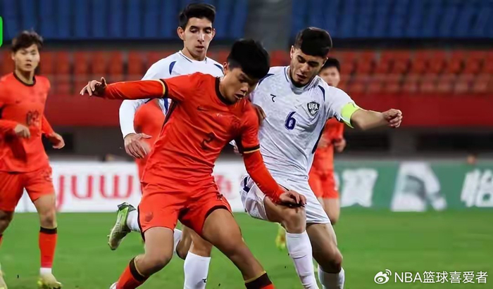 国足新一期名单揭晓 杨希首秀魏震逆袭引关注