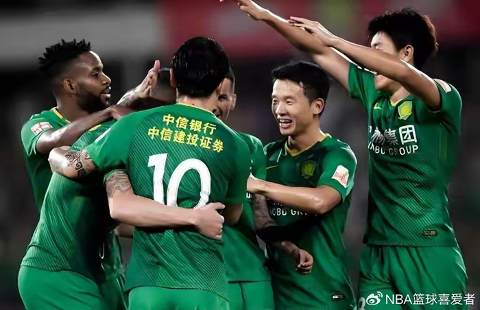 国足新一期名单揭晓 杨希首秀魏震逆袭引关注