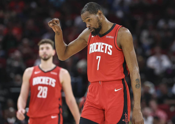 火箭力克猛龙锁定西部第三 申京失误成隐患