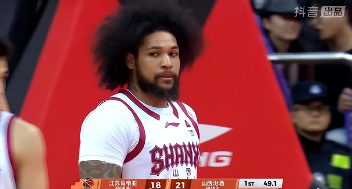 CBA卡位战两队同夜掉队 争位格局骤变