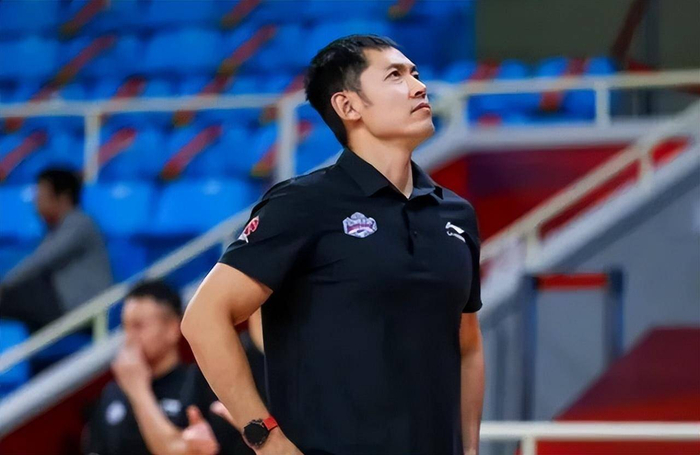 青岛男篮迎战广州 郭艾伦伤缺影响战局